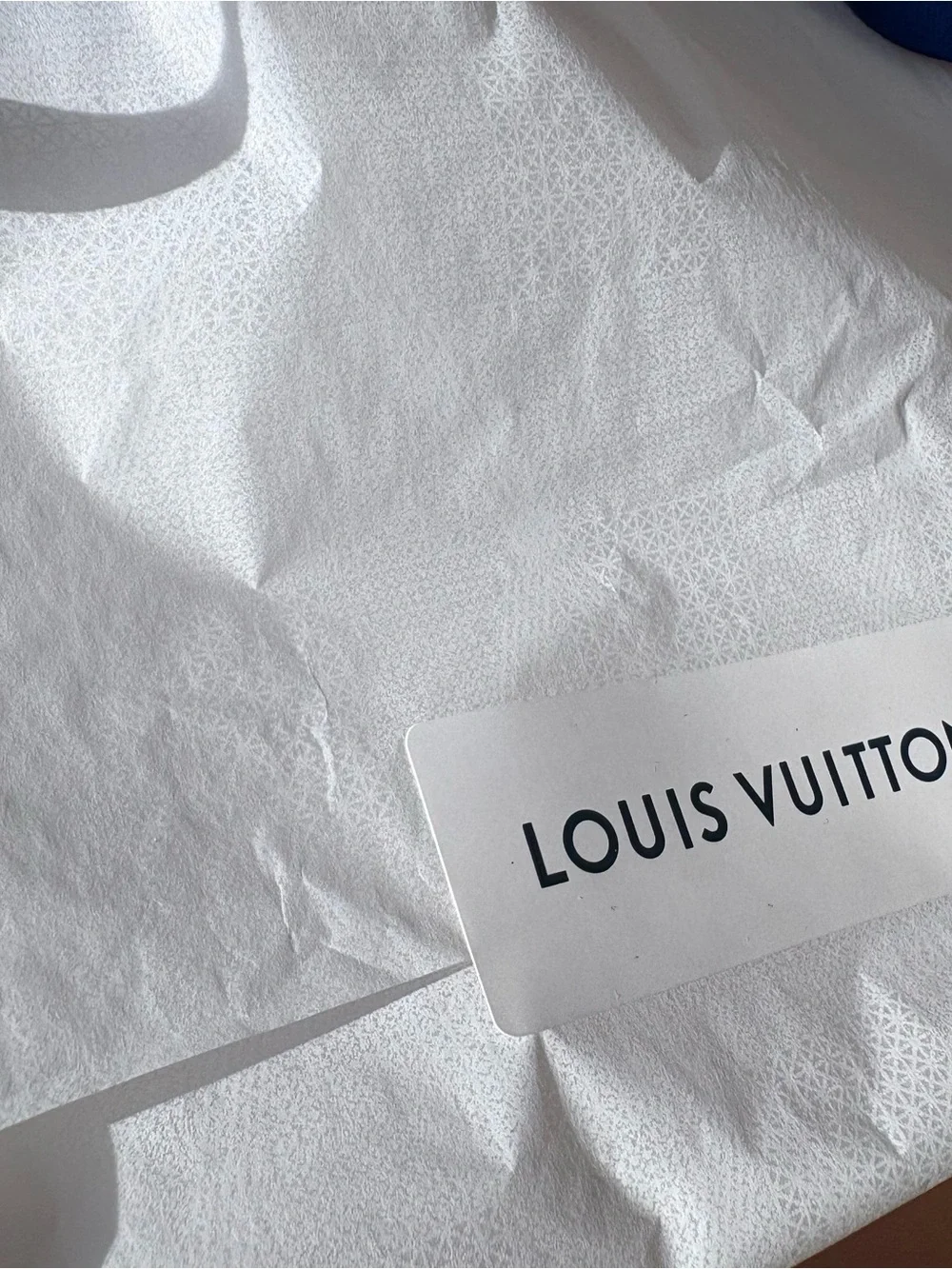 Louis Vuitton medium flat shirt gift box